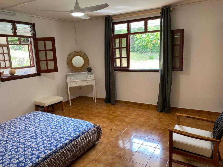 Zayann Zen Apartment Gourbeyre Bagian luar foto